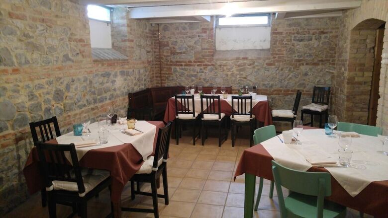 Hostal Mastroianni's Bed & Bistr�