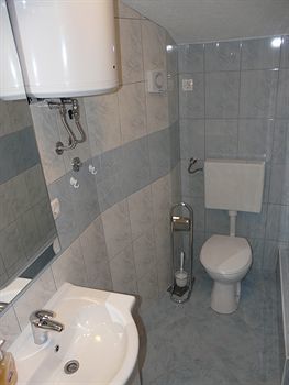 Residencia House Sandra - Guest House