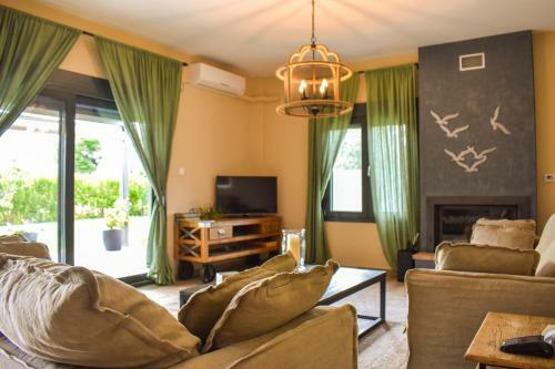 Aurelia Home