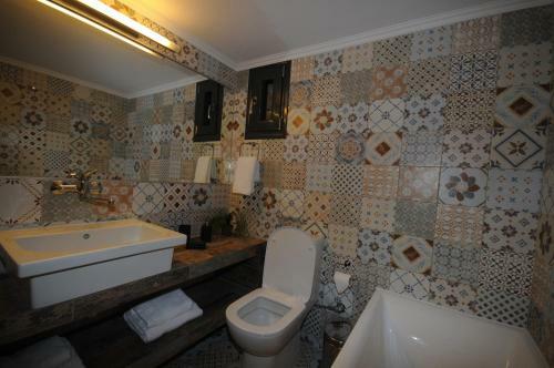 Aurelia Home