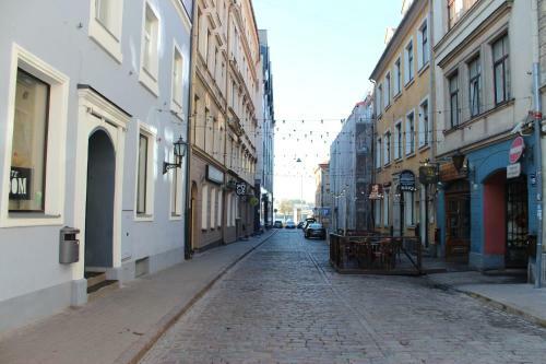 Three-bedroom Apartment On Peldu 19