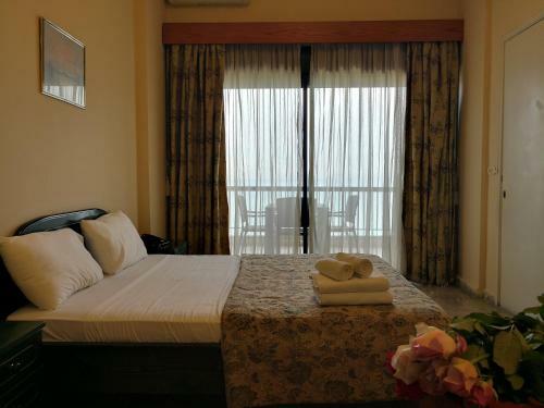 Holiday Suites Hotel & Beach Resort