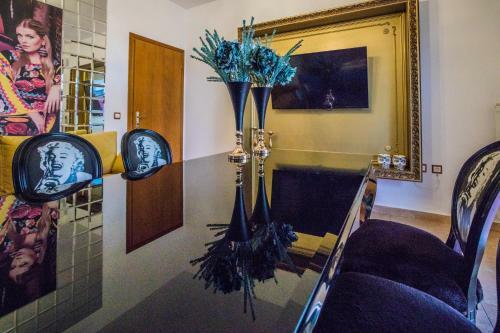 Luxury Central Apartment