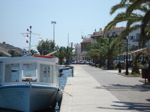 Hostal Bissias Guest House