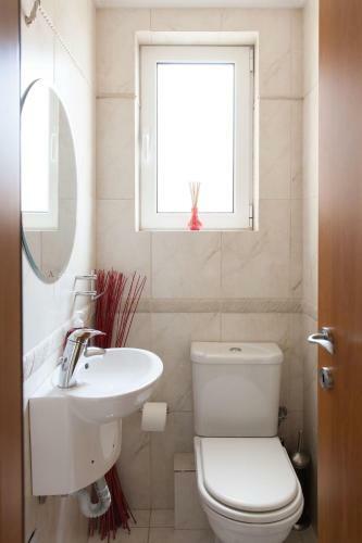 Luxury Apartment In Glyfada