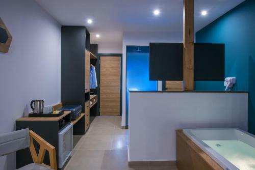 Infinity Blue Boutique Hotel & Spa
