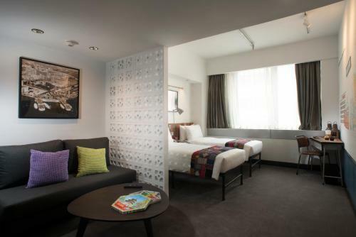 Hotel Attitude On Granville