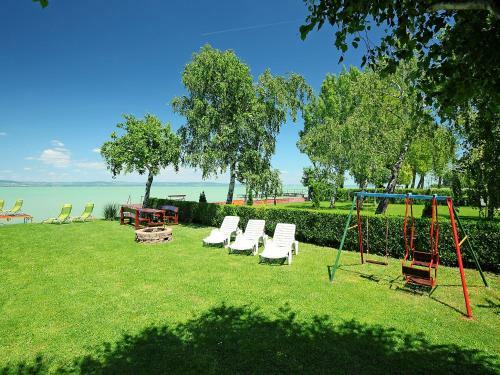 Balaton H2083