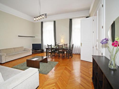 Apartamento Kiraly