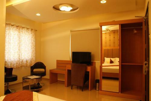 Ruby Pride Luxury Hotel