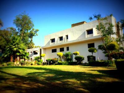 Hotel Achal Resort