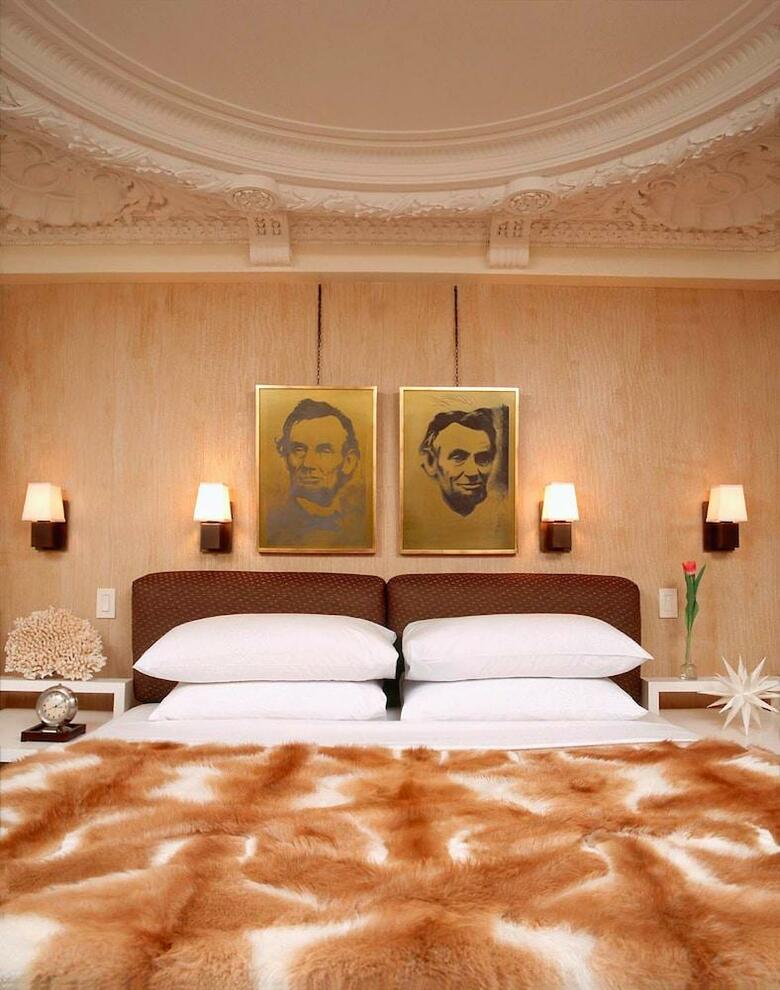 City Club Hotel