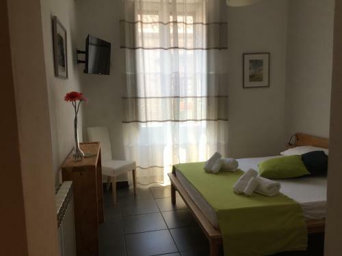 Four Rooms Bed & Breakfast