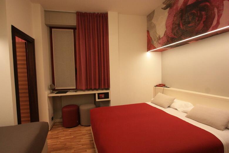 Park Hotel Meubl�