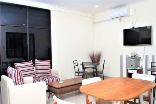 Hostal Reddoorz @ Mayjen Sungkono