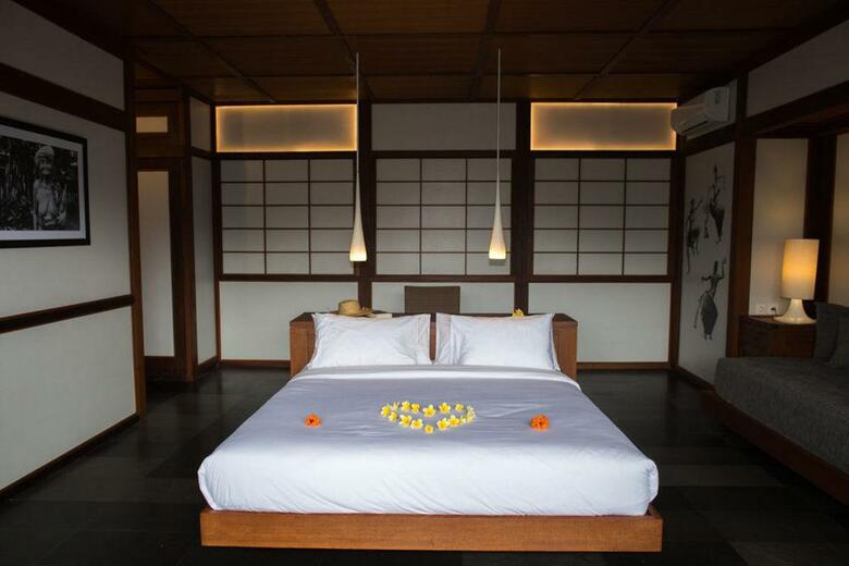 Hotel Suarapura Resort & Spa