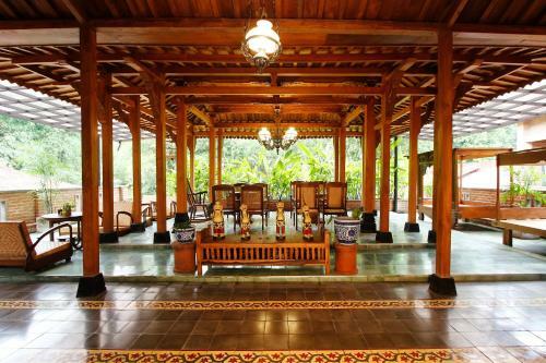 Joglo Mandapa Boutique Hotel