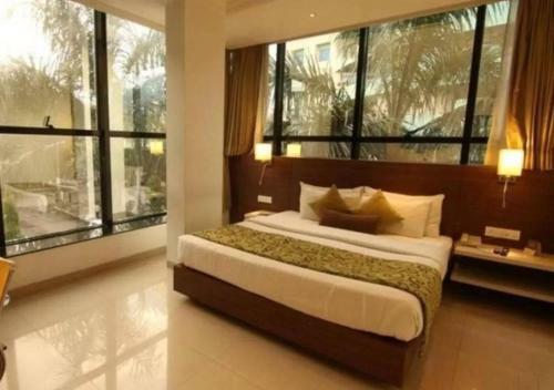 Hotel Suncity Premier Andheri