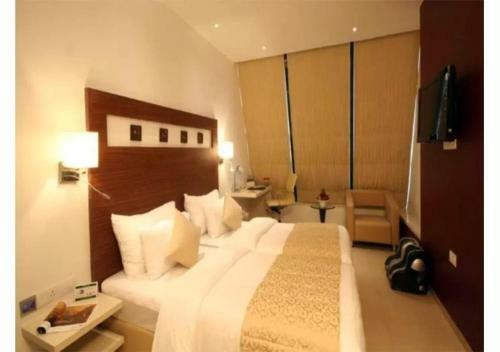 Hotel Suncity Premier Andheri