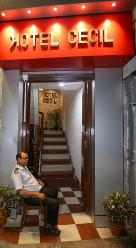 Hotel Cecil