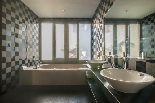 Pandawa Cliff Edge Ocean View Banyu Biru Villa