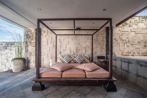 Pandawa Cliff Edge Ocean View Banyu Biru Villa