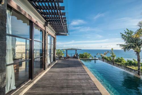Pandawa Cliff Edge Ocean View Banyu Biru Villa
