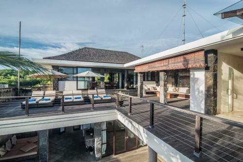 Pandawa Cliff Edge Ocean View Banyu Biru Villa