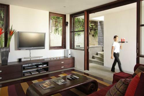 Pandawa Cliff Edge Ocean View Banyu Biru Villa