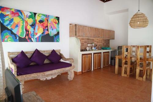Golden Villa Shanti