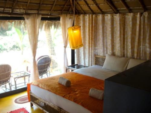Hotel Krishna Paradise Beach Resort