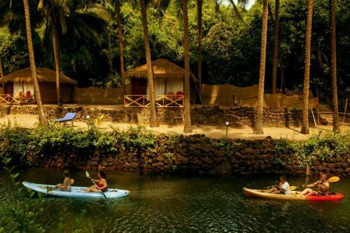 Hotel Krishna Paradise Beach Resort