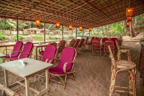 Hotel Krishna Paradise Beach Resort