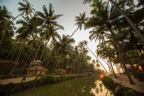 Hotel Krishna Paradise Beach Resort