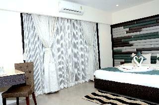 Hotel Supreme Grande