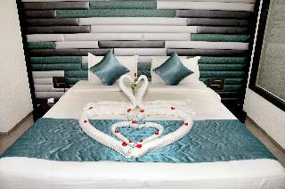 Hotel Supreme Grande