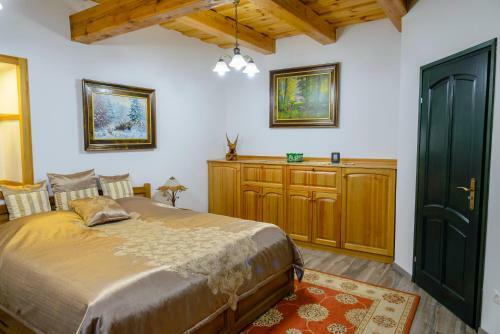 T�nd�rgy�ngye Apartmanh�z
