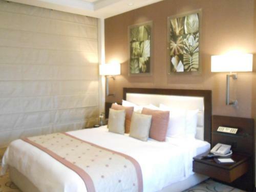 Hotel Lemon Tree Premier, Leisure Valley 2, Gurugram