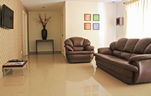Skyla Serviced Apartments
