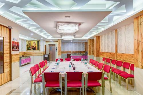 Hotel Treebo Daksh Residency