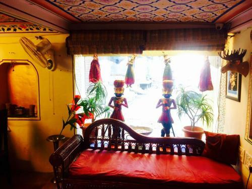 Bed & Breakfast Khandaka Mahal - A Heritage Hotel