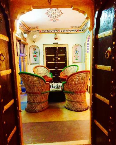 Bed & Breakfast Khandaka Mahal - A Heritage Hotel