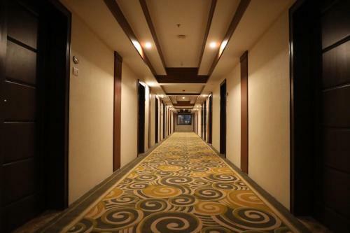 Hotel The Thangam Grand