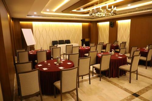 Hotel The Thangam Grand