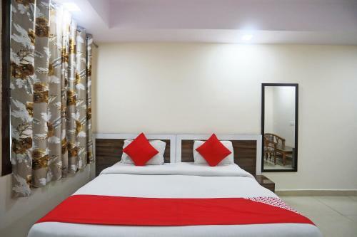 Hotel Rampal Palace
