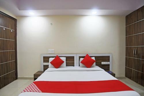 Hotel Rampal Palace