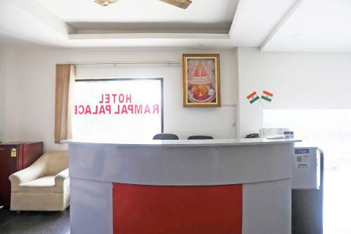 Hotel Rampal Palace