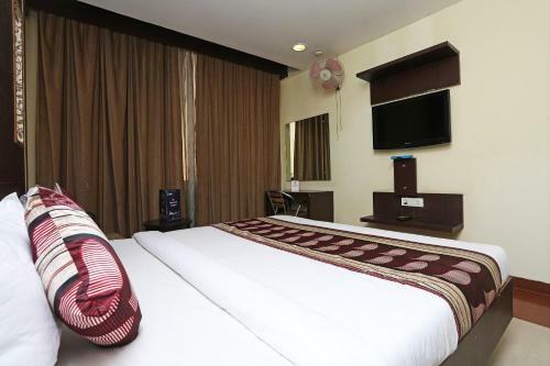 Hotel Corbiz Tower