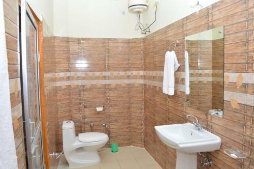 Hostal Saini Guest House
