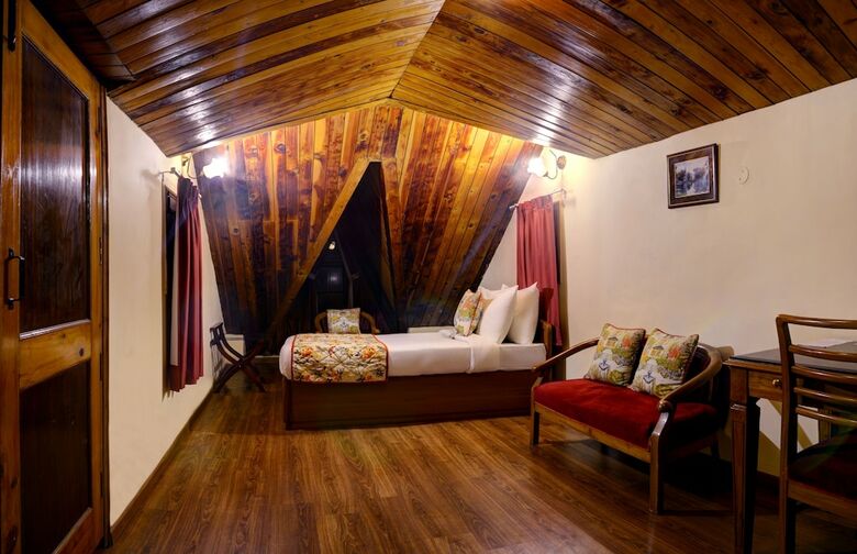 Hotel Summit Le Royale